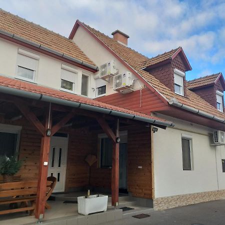 Ginkgo Apartman Demjén 외부 사진